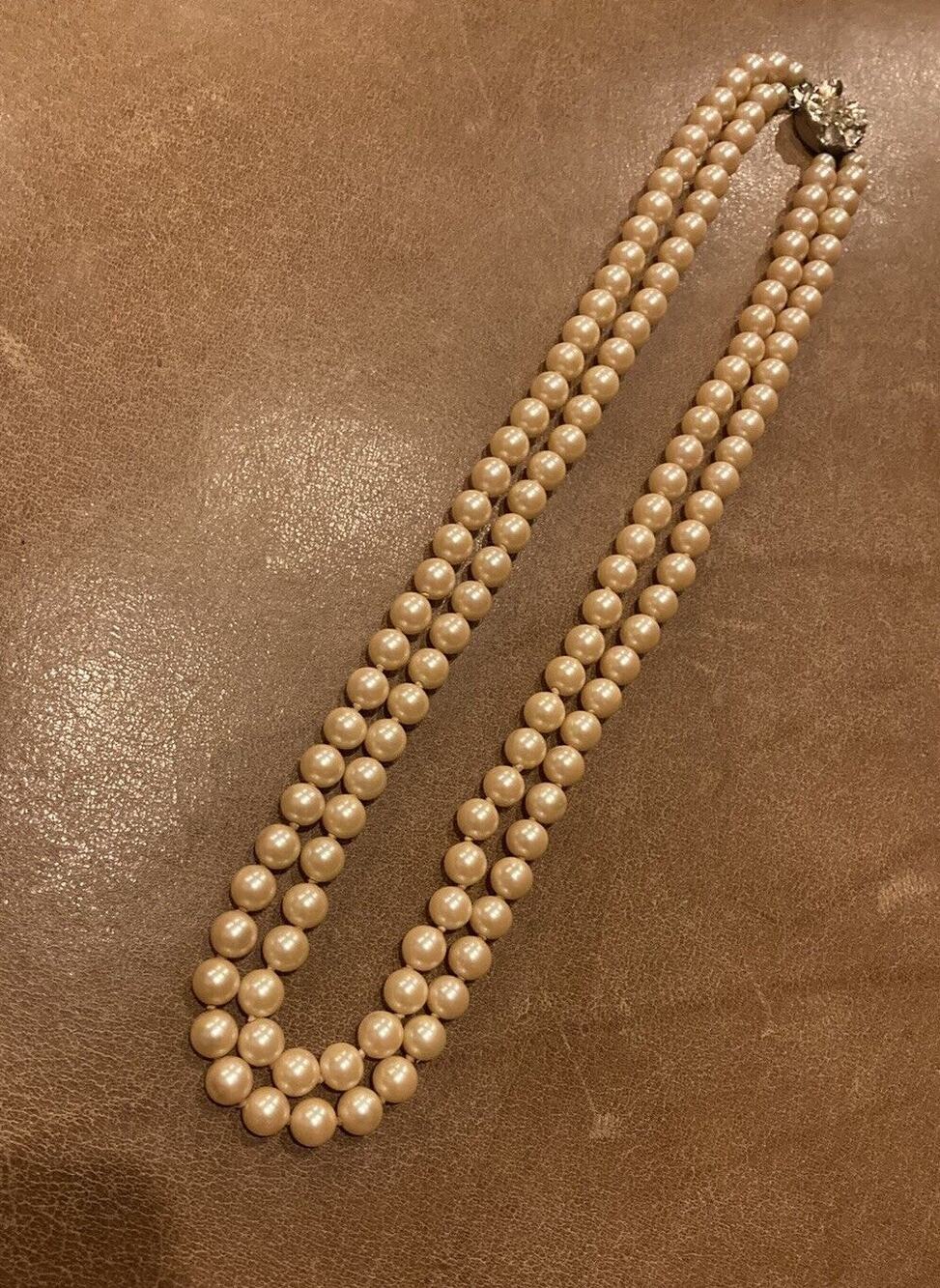 vintage double strand faux pearl necklace